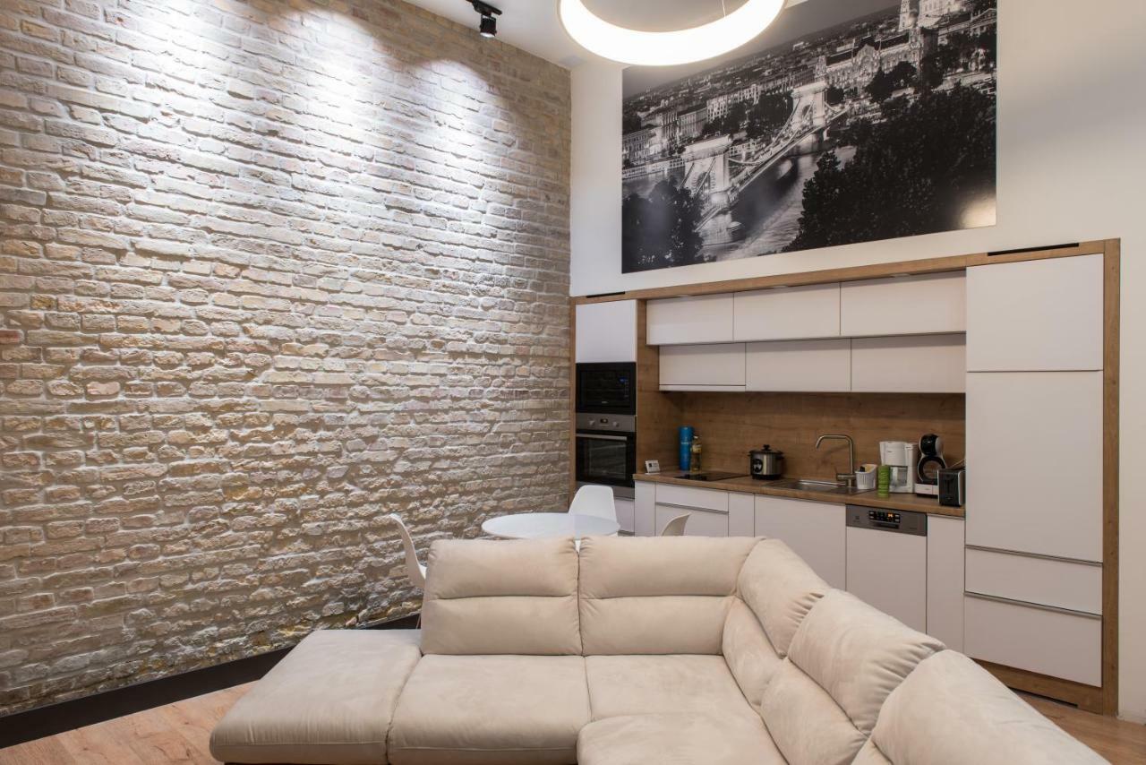 New Loft Style Appartman In The Heart Of The City بودابست المظهر الخارجي الصورة