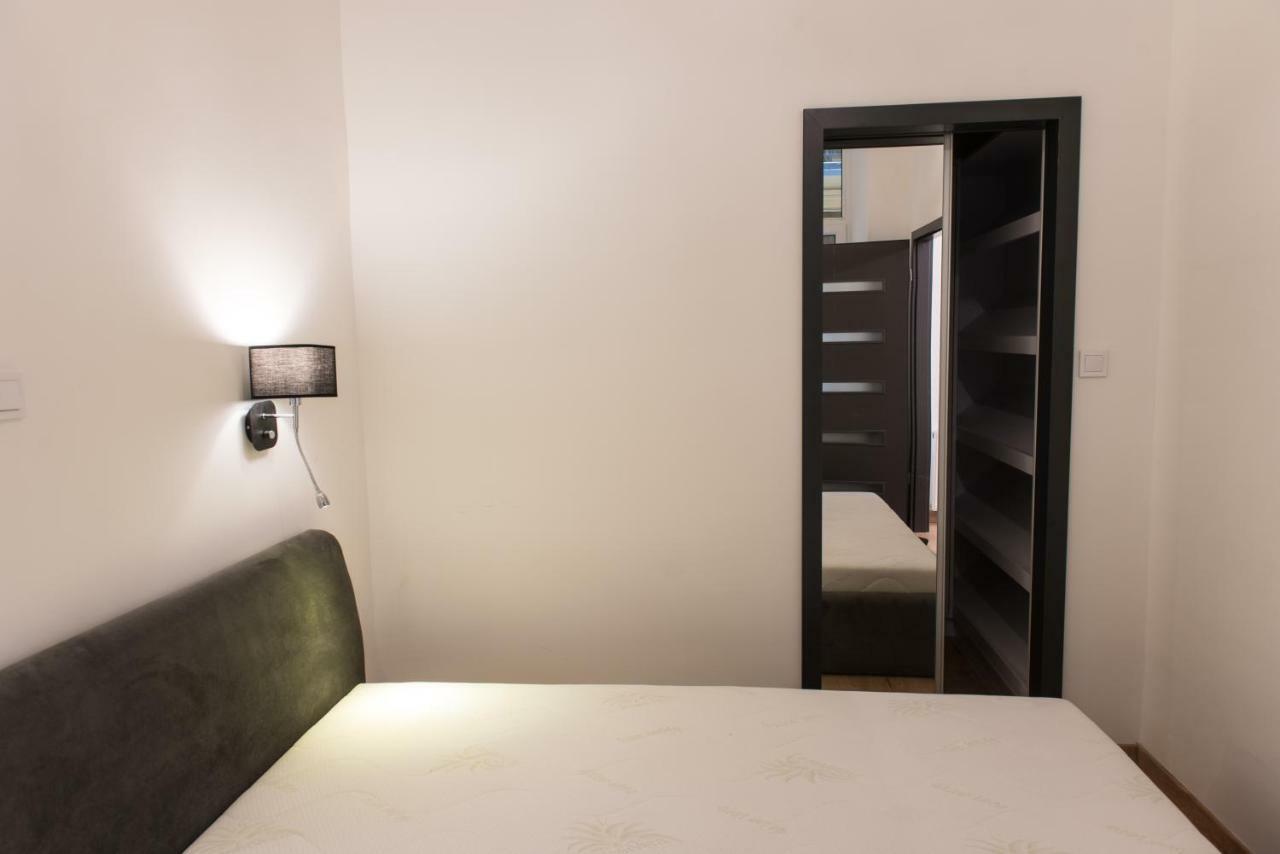 New Loft Style Appartman In The Heart Of The City بودابست المظهر الخارجي الصورة