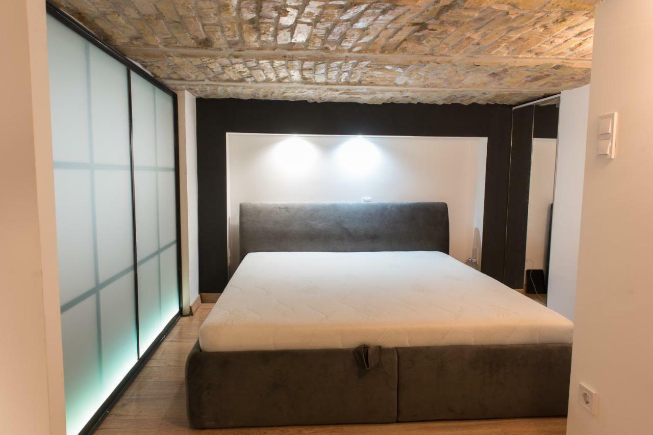 New Loft Style Appartman In The Heart Of The City بودابست المظهر الخارجي الصورة